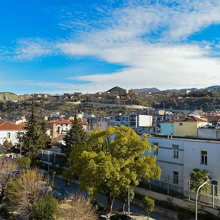 Tomorri 酒店 Gramsh