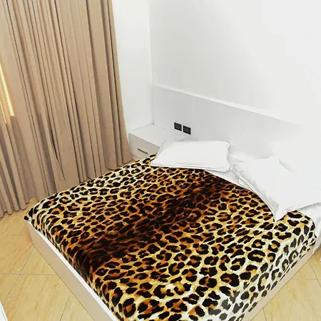 Hotell Tomorri Gramsh