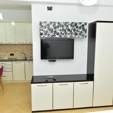 Hotel Tomorri Gramsh