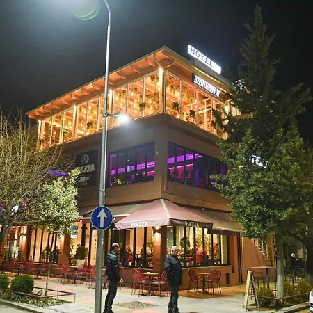 Hotel Tomorri 3*